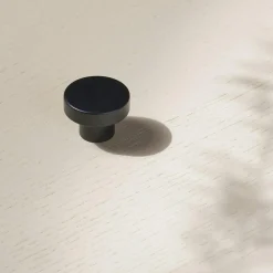 Circular Knob,  Toniton Black