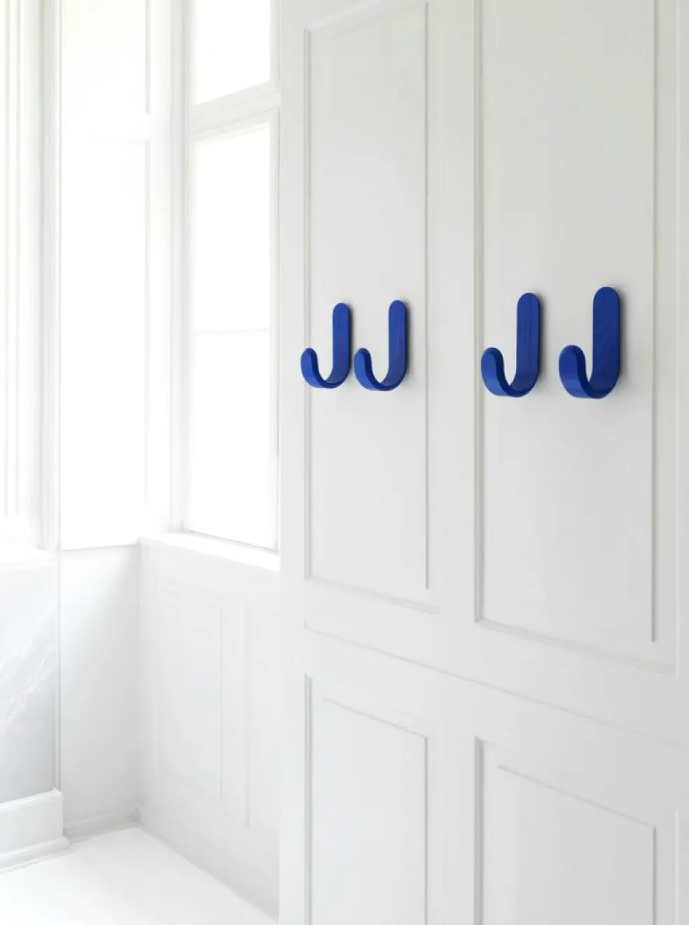 Curve Hook, White