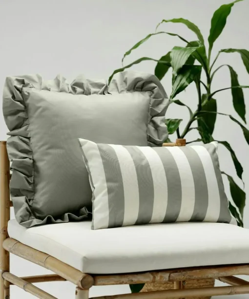 Cushion With Ruffle Outdoor 61x61 cm, Black / White