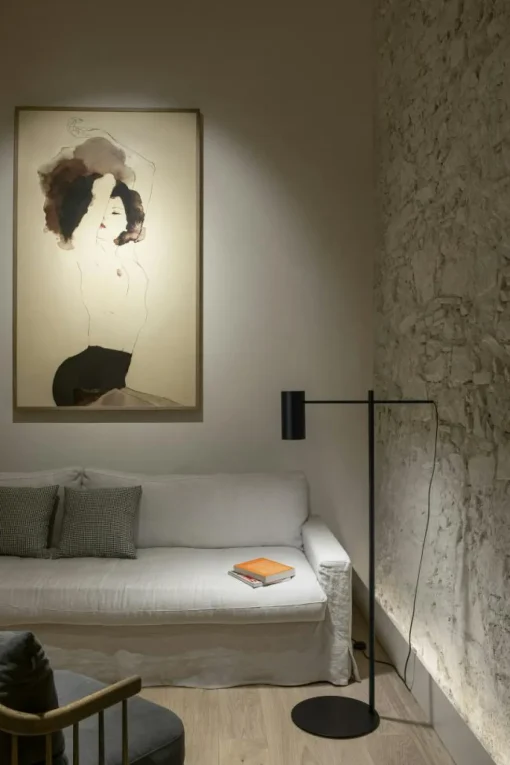 Cyls P-3908 Floor Lamp, Black