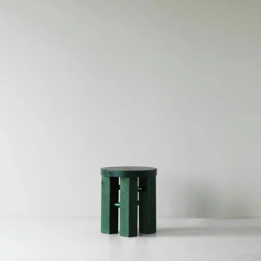 Fyr Stool Pinewood, Dark Green