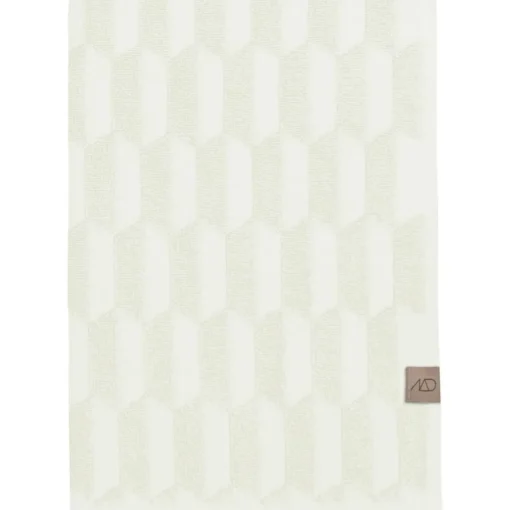 Geo Towel Off-white, 70x133 cm