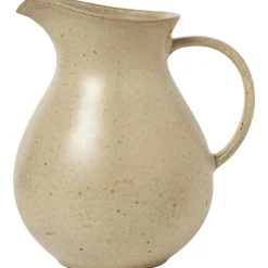 Jenna Jug, Brown