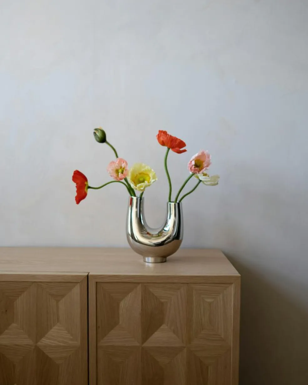 Kazumi Vase, Brass
