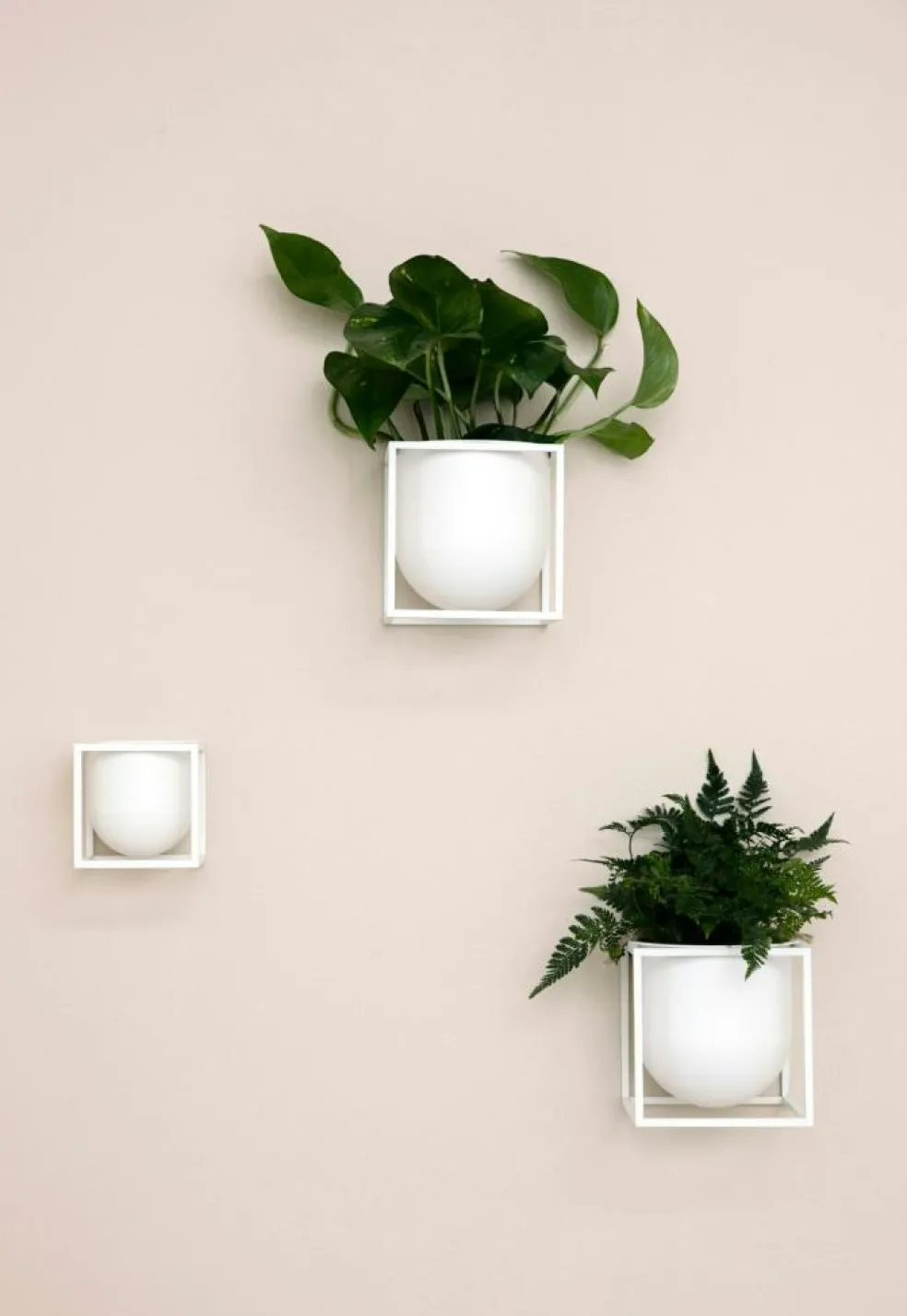 Kubus Wall, Black