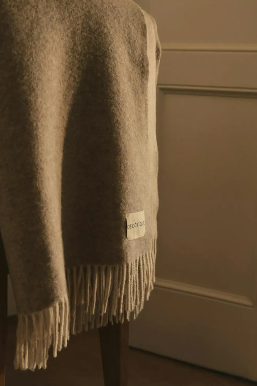 Lake Throw 130x180 cm, Beige