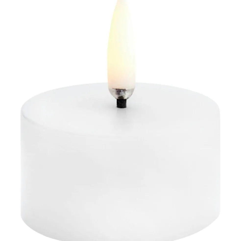 LED Mini Pillar Candle Nordic White, 5x14,5 cm