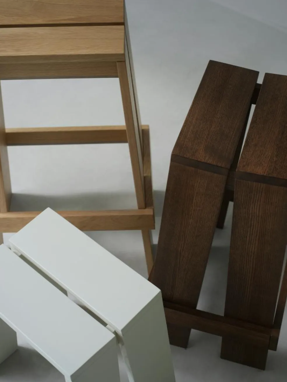 Let Stool, Dark stained Ash