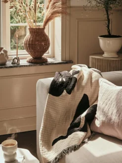 Linn Cushion Cover Pink, 40x60 cm