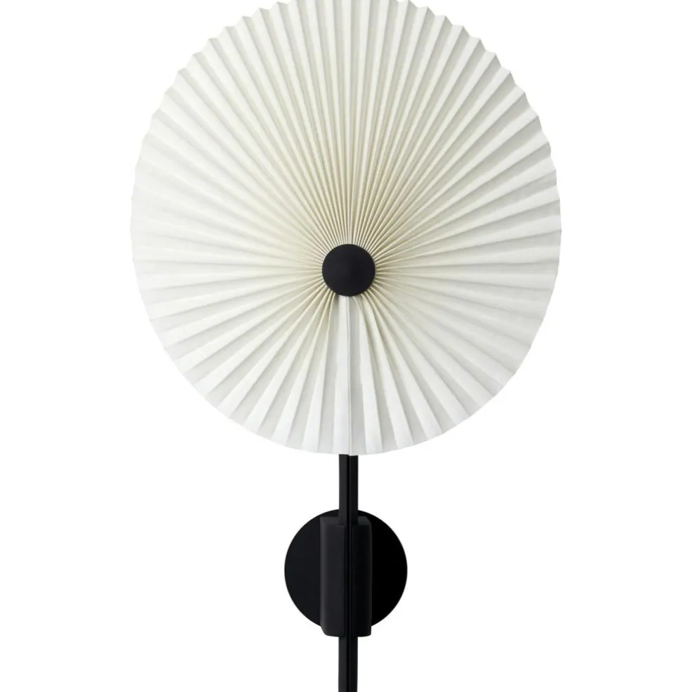 Liris Wall Lamp, Black