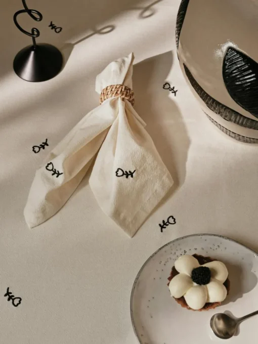 Mai Tablecloth White, 160x200 cm