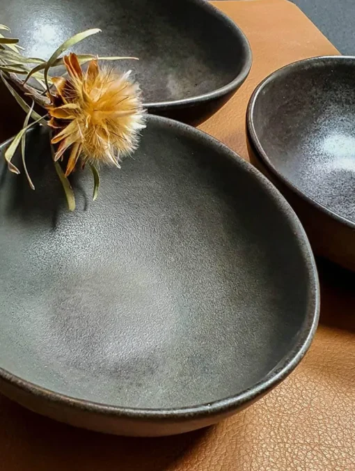 Mame Bowl, Oyster