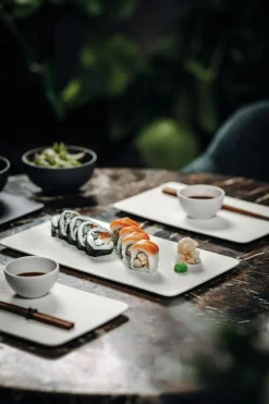 Manufacture Rock Serving Plate, White 35 cm