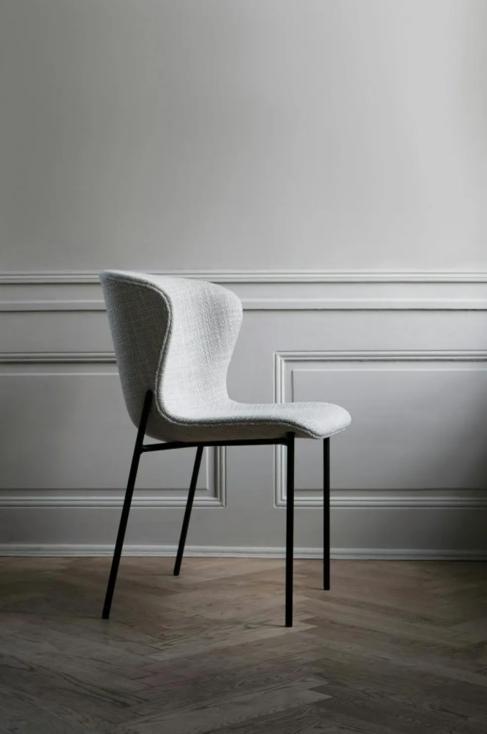 Pipe Chair, Beige Karakorum / Black Steel