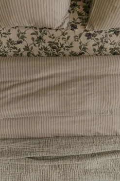 Plum Muslin Fitted Sheet, 140x200 cm