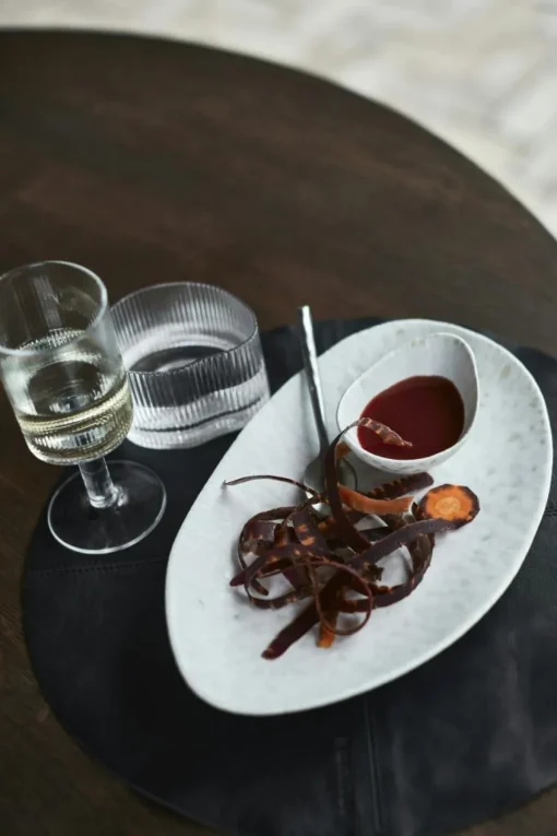 Ripe Glass, Low