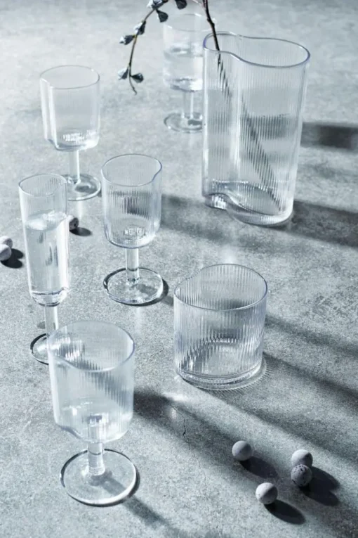 Ripe Glass, Low