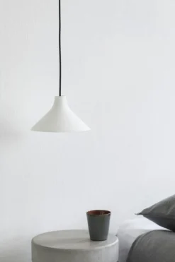 Seam Pendant Black / White, 20 cm