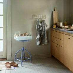 Sire Stool, Mango Wood / Iron