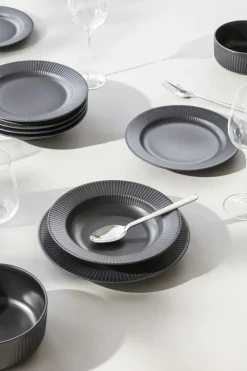 Trio Legio Nova Dinner Plate 25 cm, Black