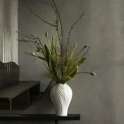 Anna Vase White, Small