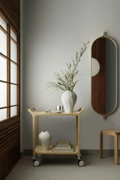 Anna Vase White, Small