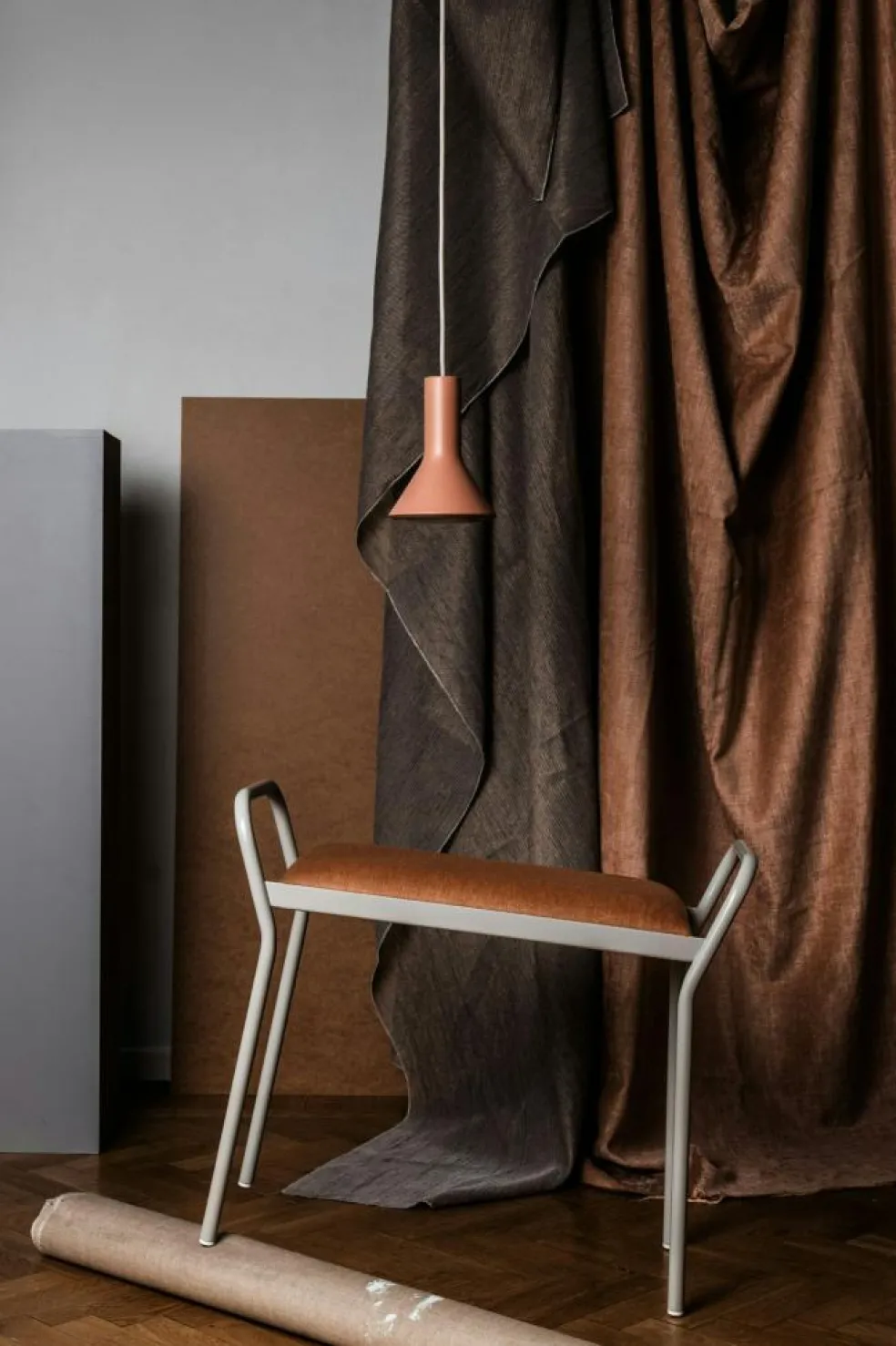 Anyone Stool, Grey / Rust