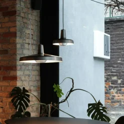 Arigato 45 Pendant, Black