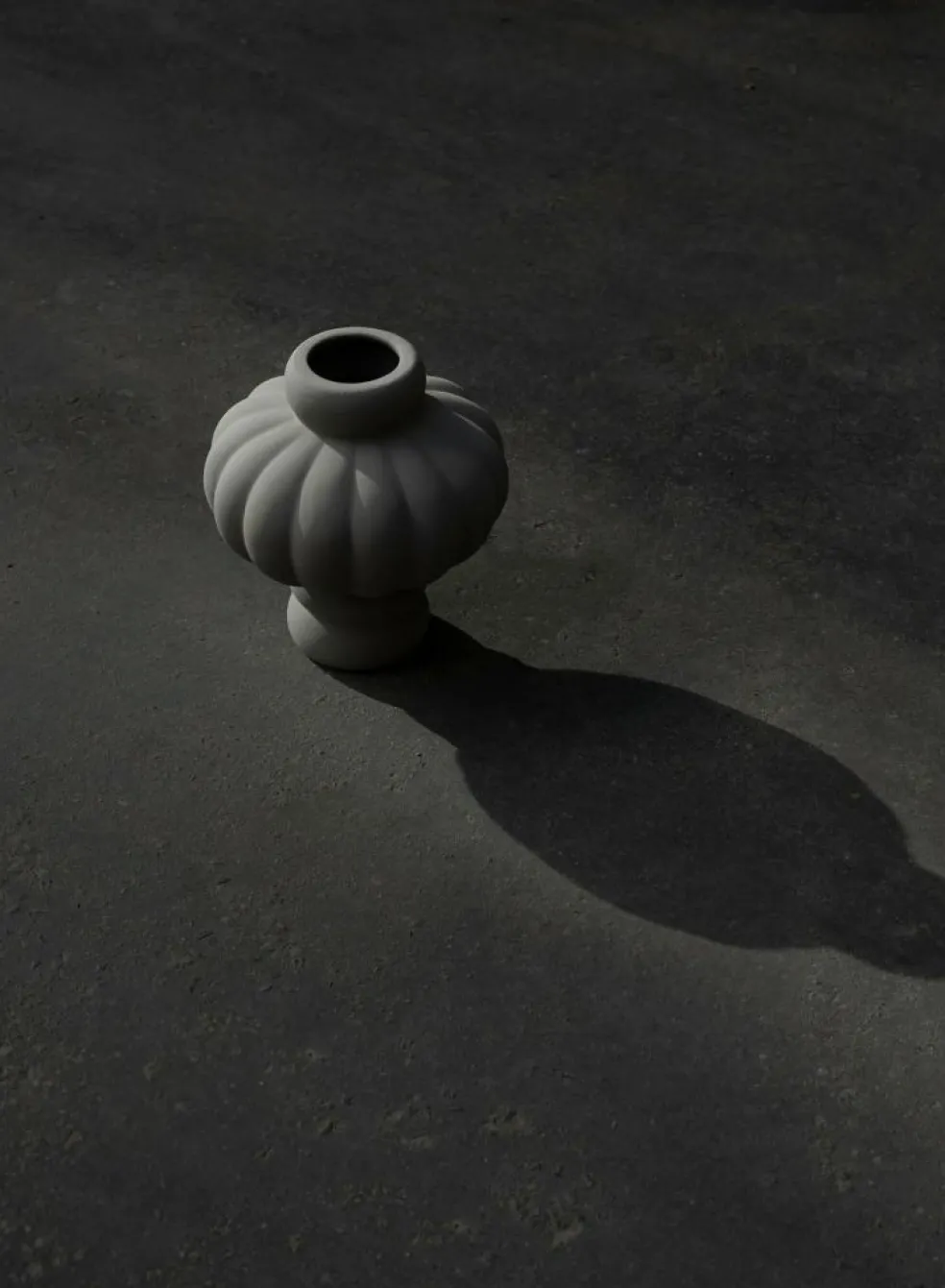 Balloon 02 Vase 20 cm, Sanded Grey
