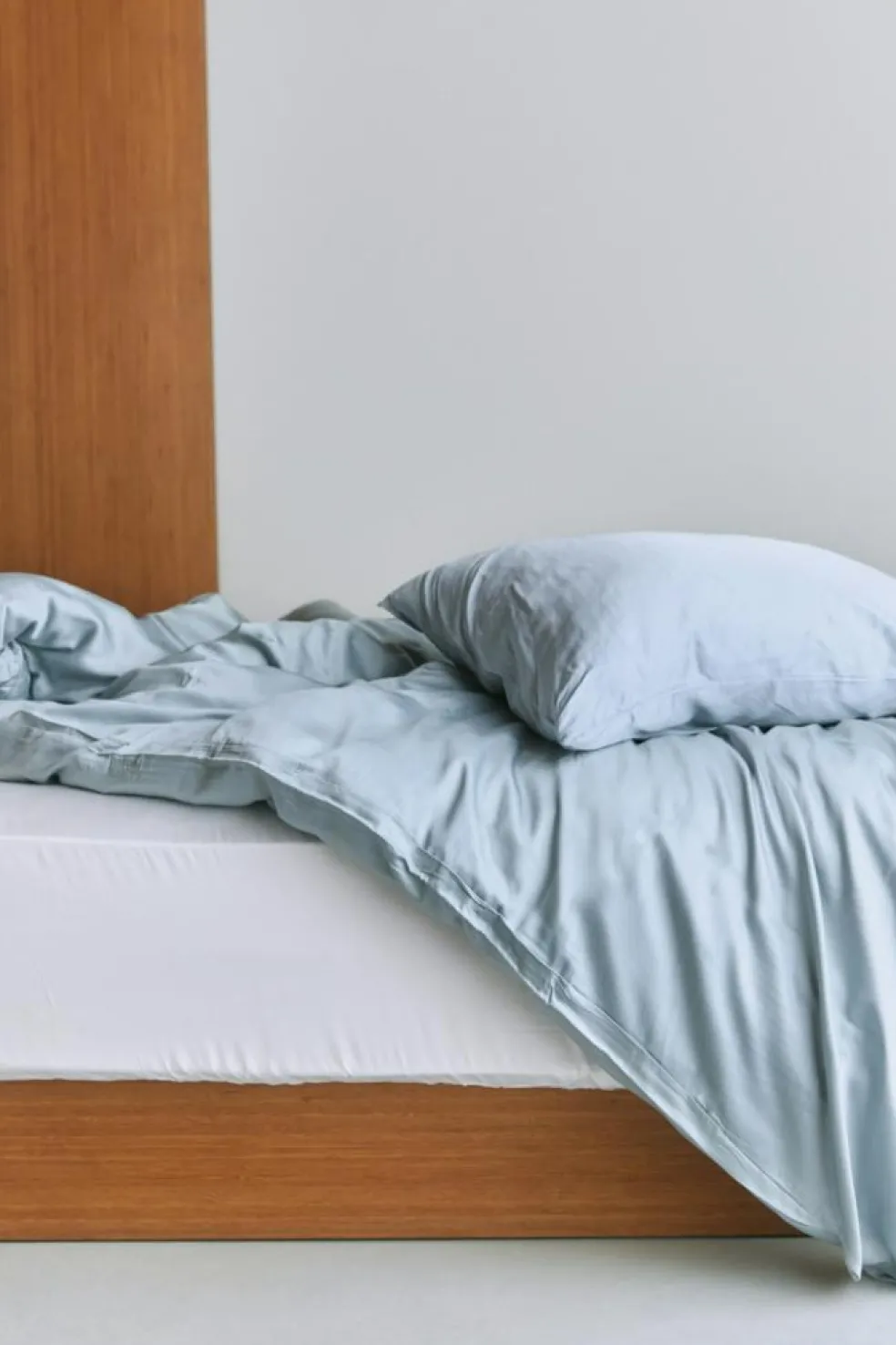 Bamboo Bedding Set 150x210 + 50x60 cm, Light Blue