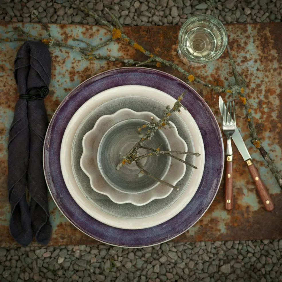 Basic Plate 25 cm, Grey