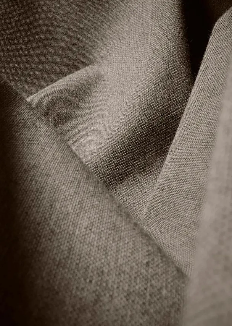 Beetle Chair Upholstered / Plastic Base, Remix 3 123