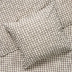 Bæk & Bølge Pillowcase 60x63 cm, Green/Pale Pink