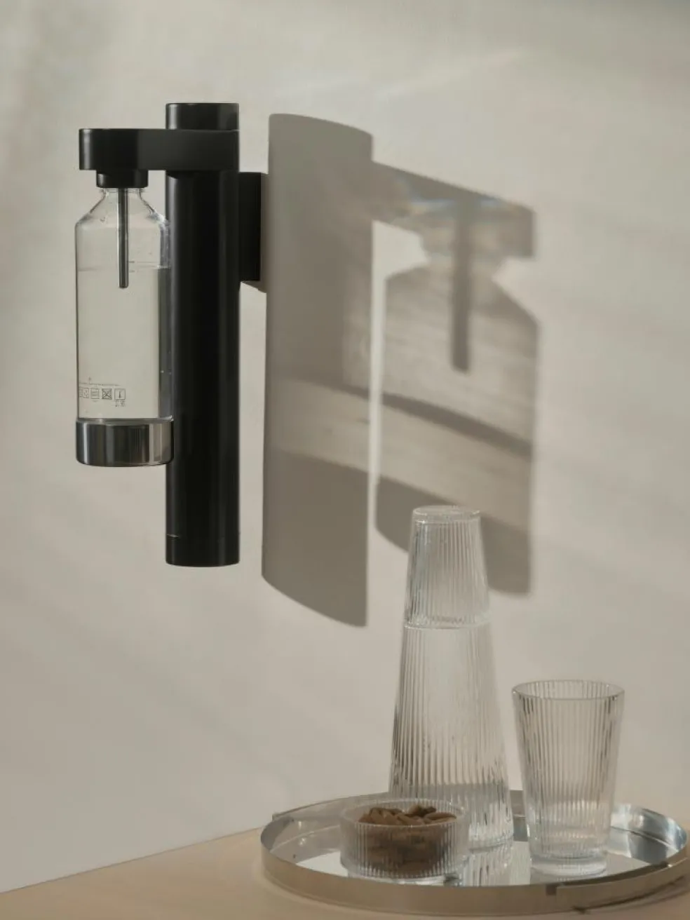 Brus Carbonator Wall Hung, Steel