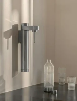 Brus Carbonator Wall Hung, Steel