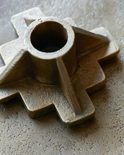 Castle Candle Stand Antique Brass, 9x9 cm