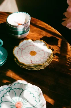 Ceramic Plate Flower Shaped 19,5 cm With Yellow Border