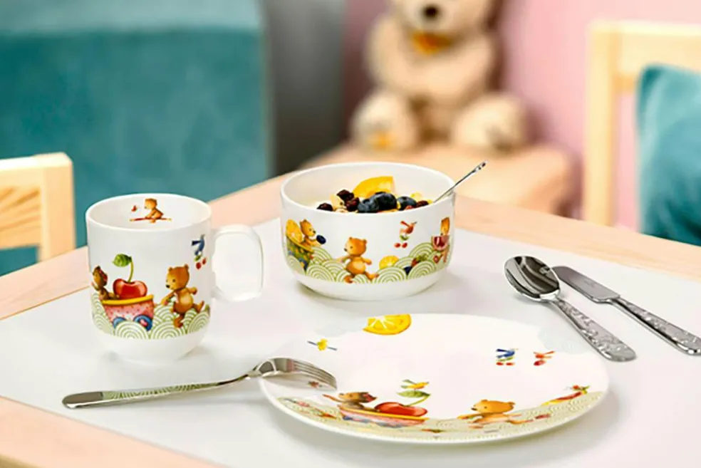 Children'S Dinnerware 7 Pieces, Hungry Bear