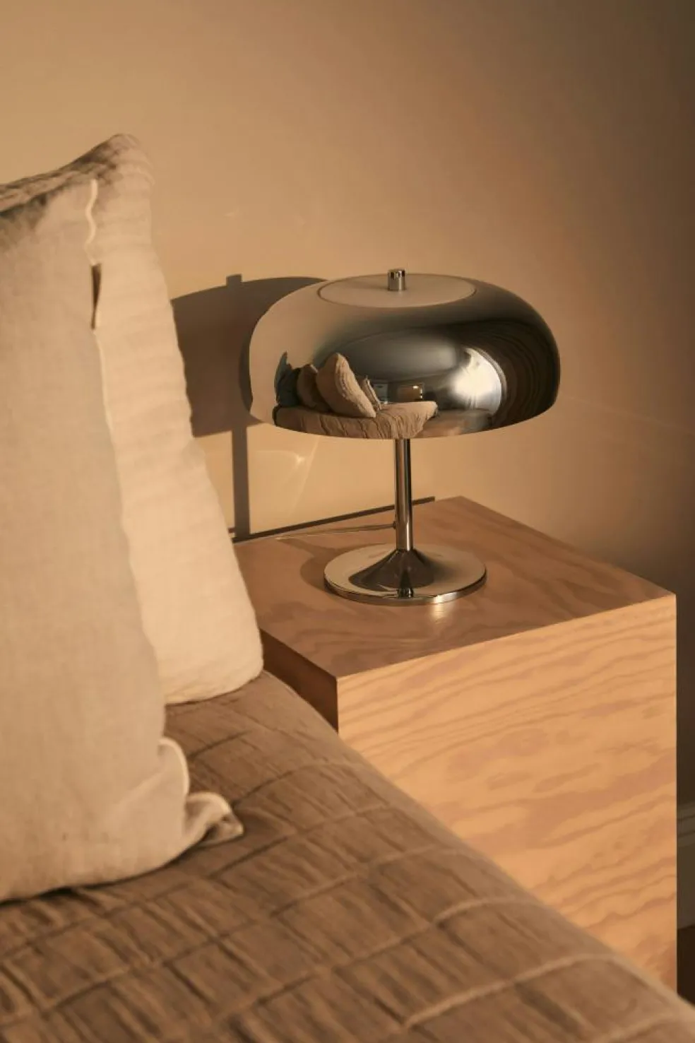 Classic Bedspread 180x260 cm, Beige