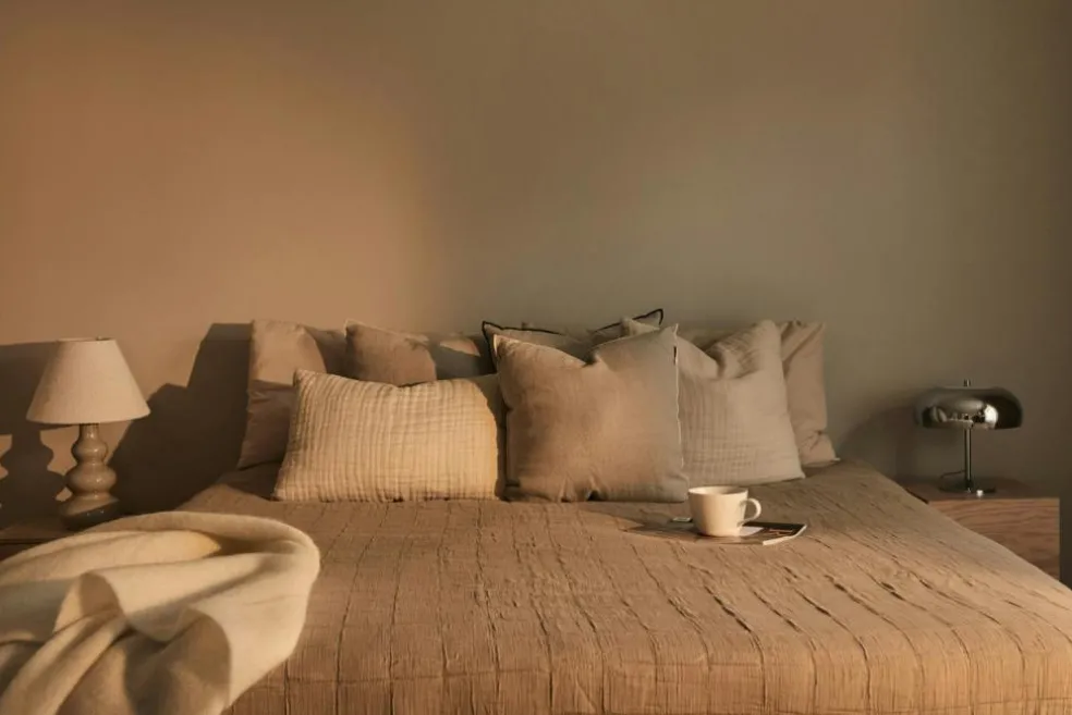 Classic Bedspread 180x260 cm, Beige