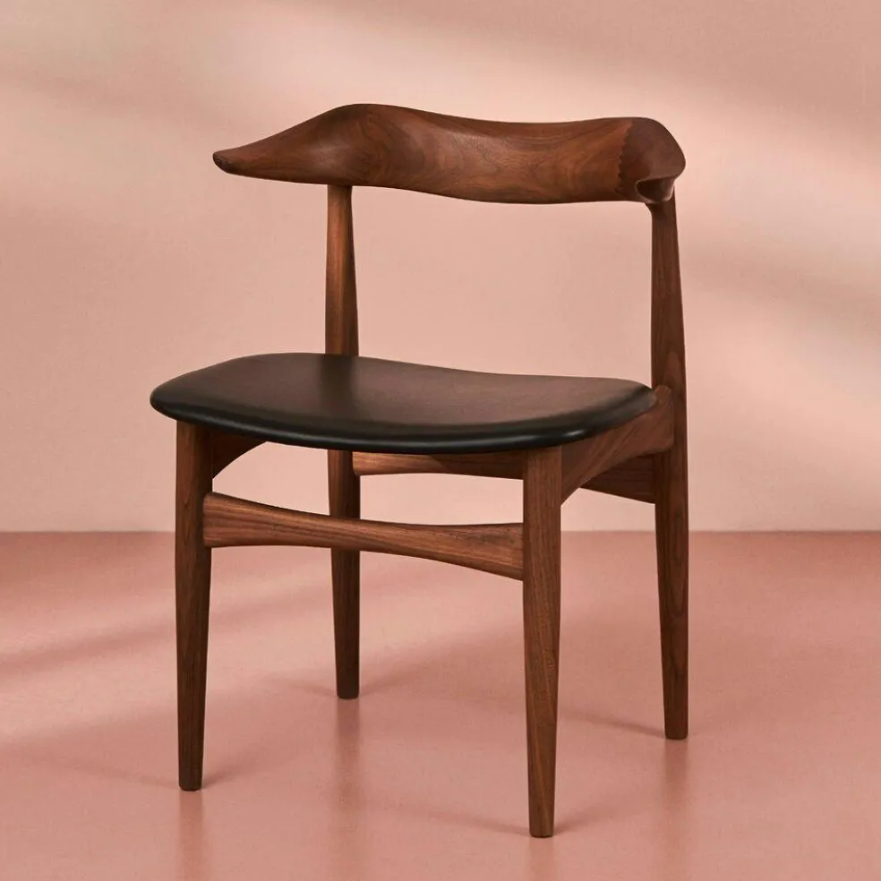 Cow Horn Chair, Nature / Oiled Walnut / Oak