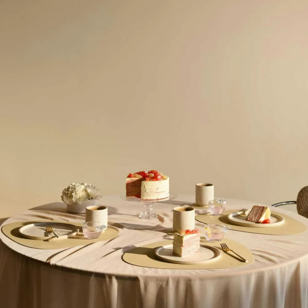 Curve M Table Mat Nupo 31x35 cm, Khaki