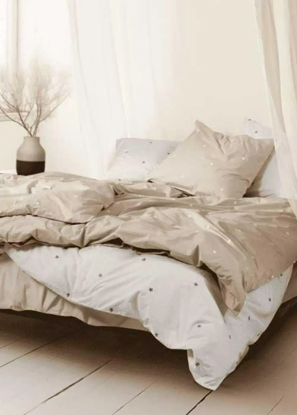 Daisy Bed Set 140x200 + 60x63 cm, White / Light Blue