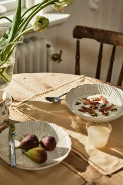 Daisy Plate 4-pack Cream, 29 cm