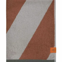 Diagonal Towel 50x90 cm, Mint