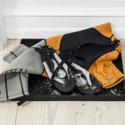 Dot Shoe Tray M, Black