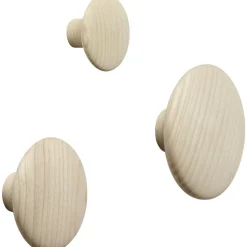 Dots Hook Wood Ø17 cm, Oak