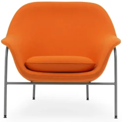 Drape Low Armchair, Remix 113 / Hallingdal 100 / Black Oak