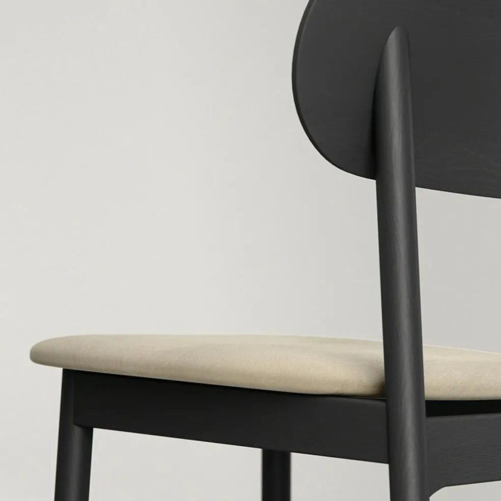 Elephant Chair, Black / Black Leather