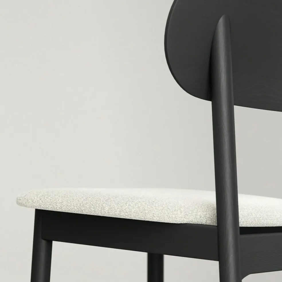 Elephant Chair, Black / Black Leather